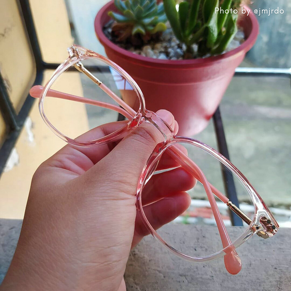 MetroSunnies Jane (Pink) / Con-Strain PRO Photochromic Blue Light / Versairy / UV400 / Anti-Radiation