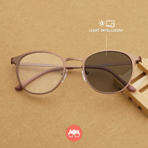 MetroSunnies Willow (Nude) / Con-Strain PRO Photochromic Blue Light / Versairy / UV400 / Anti-Radiation